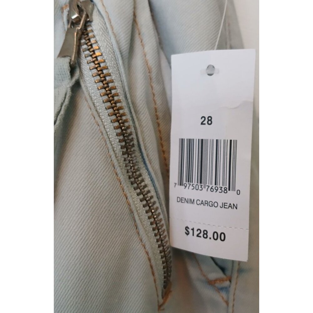 Blanknyc Denim Cargo Jeans Light Blue Wash Size 28 Pockets Distressed NWT #B2 - Picture 6 of 9